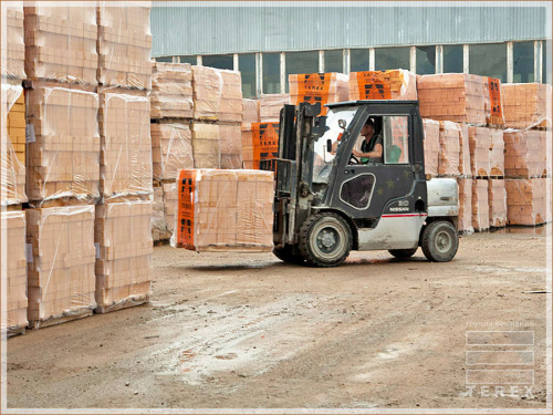 ������������ ������ Terex ��������� 1 �� ����� ������ �-175-200